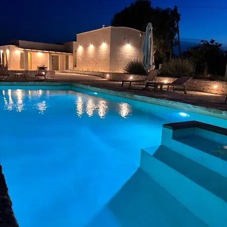 Trullo Botanico Villa *